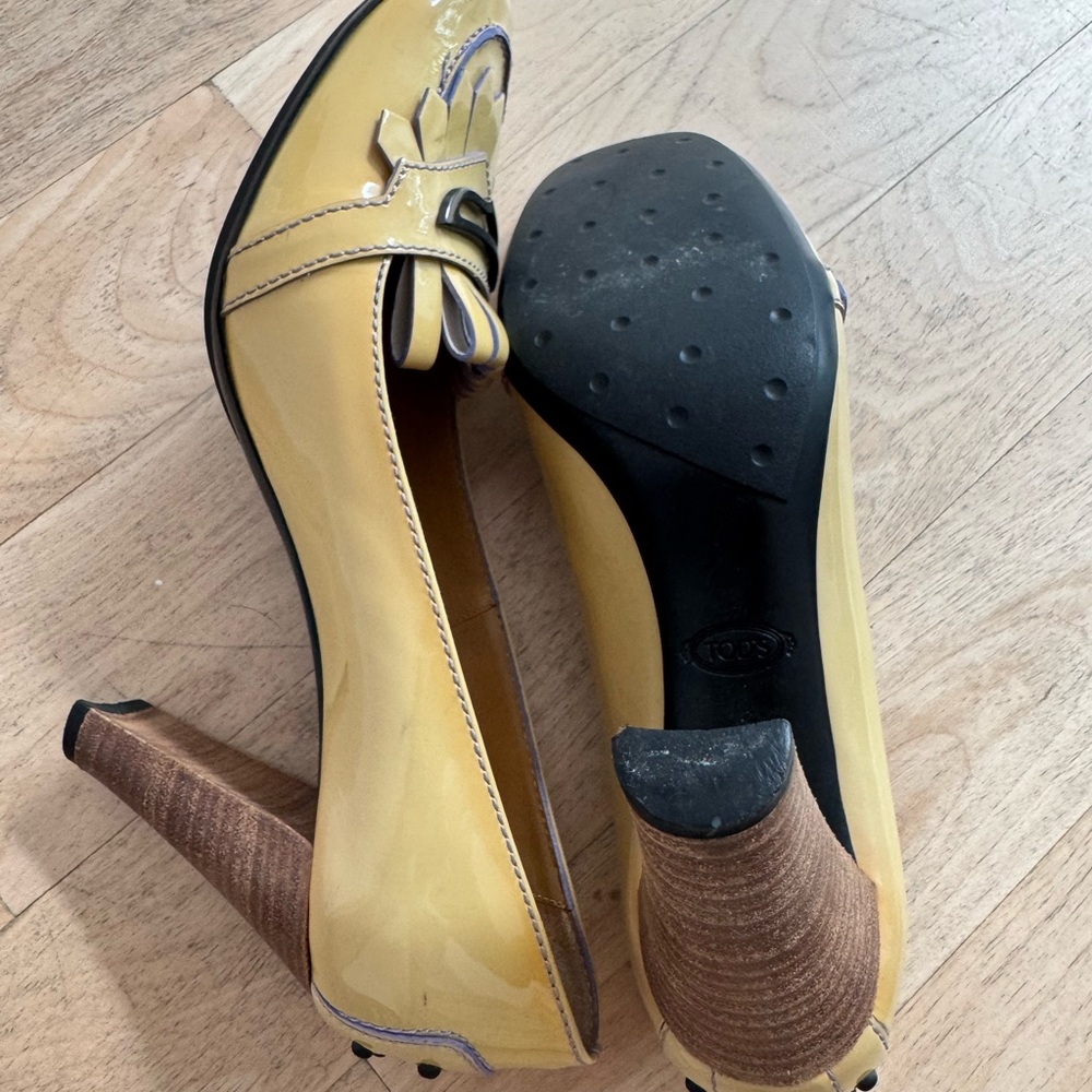 TOD'S Yellow Leather Fringe Block Heel Loafers - Picture 3 of 5